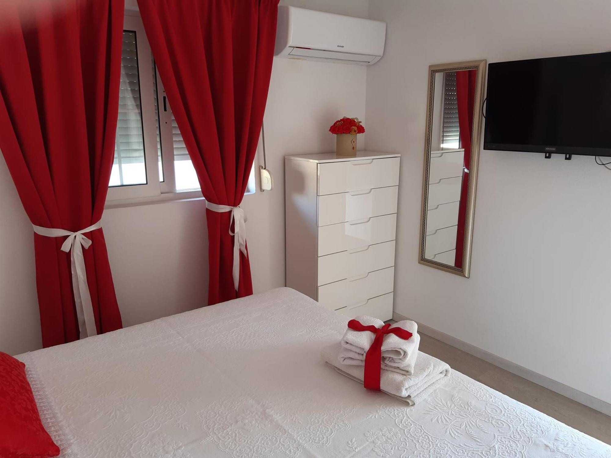 Apartments By The Sea Pag - 16100 파그 객실 사진